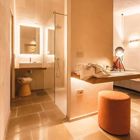 مزرعة للإقامة Borgo Vinceri *